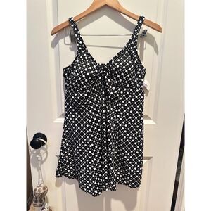 NWT Croft & Barrow Women's Swimsuit Tank with Skirt Black/White Polka Dot Size16